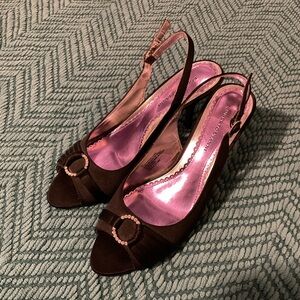 Chic Slingback Heels